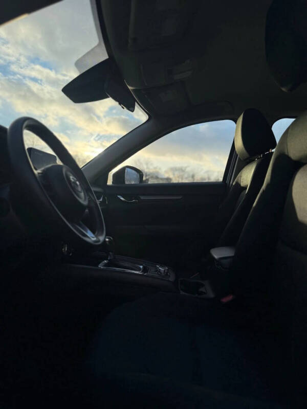 2017 Mazda CX-5 Sport