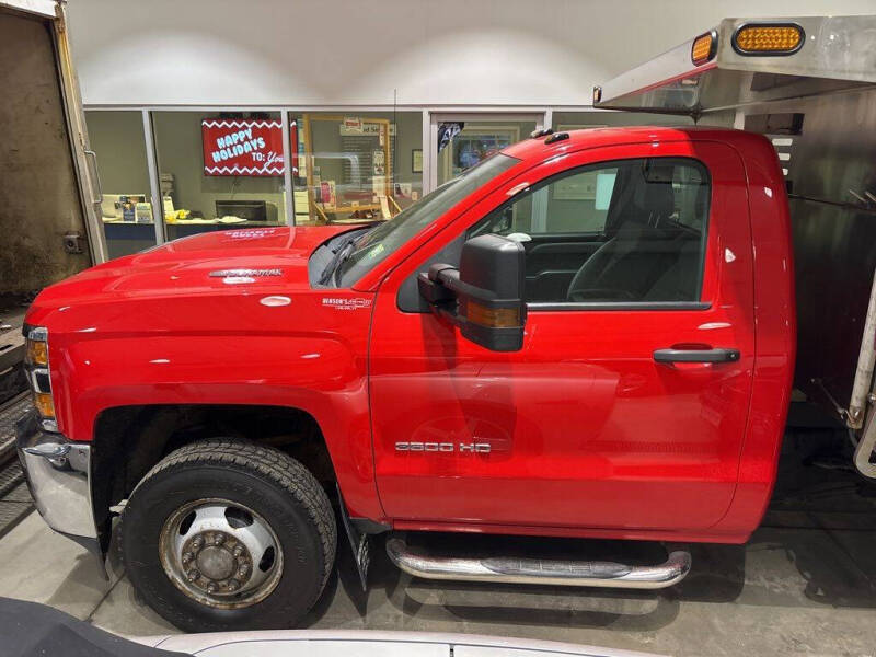 2019 Chevrolet Silverado 3500HD CC