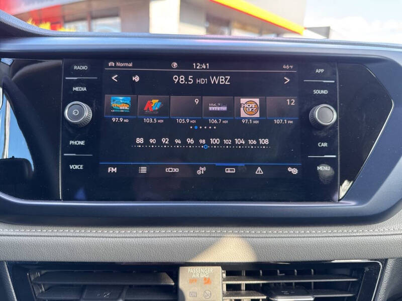 2023 Volkswagen Taos SE 4Motion