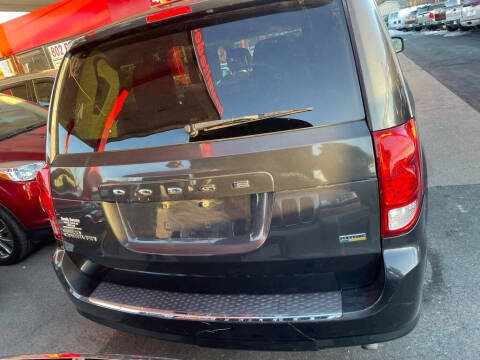 2012 Dodge Grand Caravan SXT