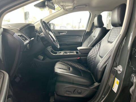 2024 Ford Edge Titanium