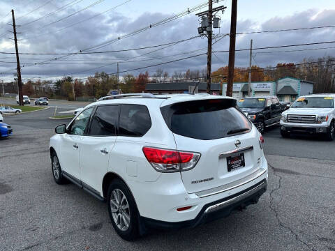 2015 Nissan Pathfinder SL