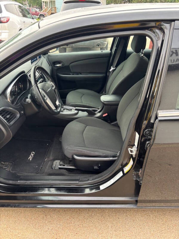 2012 Chrysler 200 Touring