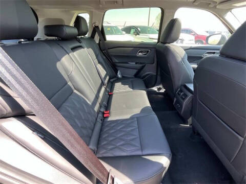 2025 Nissan Rogue Platinum