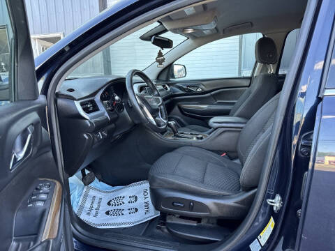 2017 GMC Acadia SLE-2