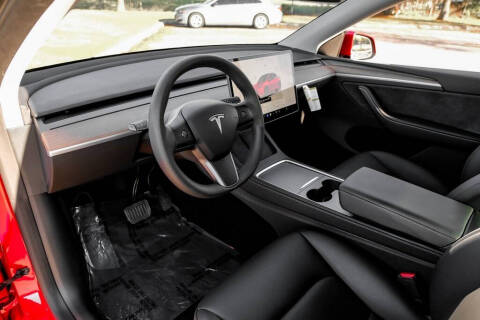 2025 Tesla Model Y Long Range