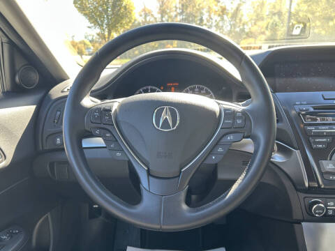 2013 Acura ILX 2.0L w/Tech