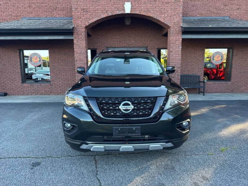 2019 Nissan Pathfinder SV