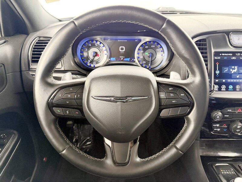 2017 Chrysler 300