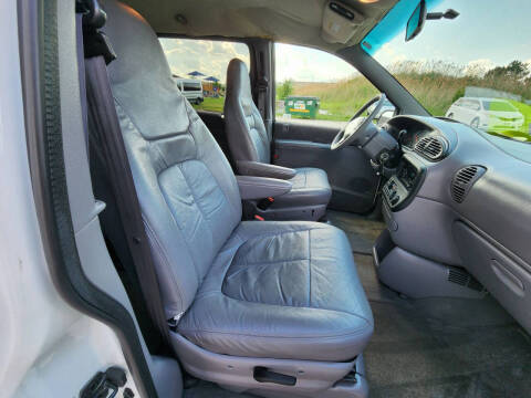 2000 Dodge Caravan SE
