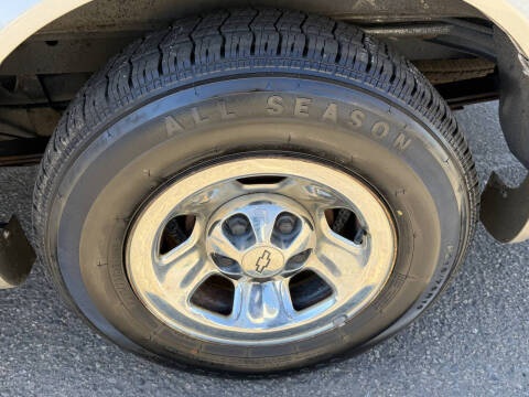 2001 Chevrolet Astro LS