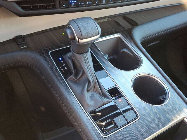 2024 Toyota Sienna Platinum 7-Passenger