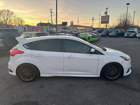 2018 Ford Focus ST