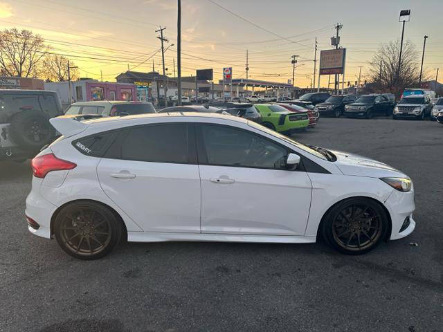 2018 Ford Focus ST
