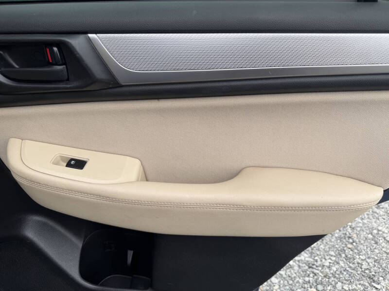 2017 Subaru Outback 2.5i