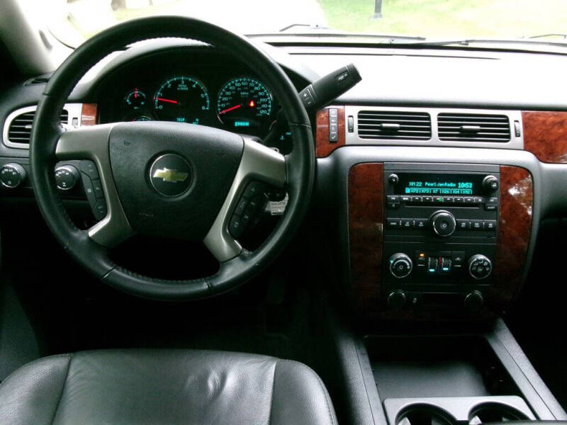 2012 Chevrolet Avalanche LS
