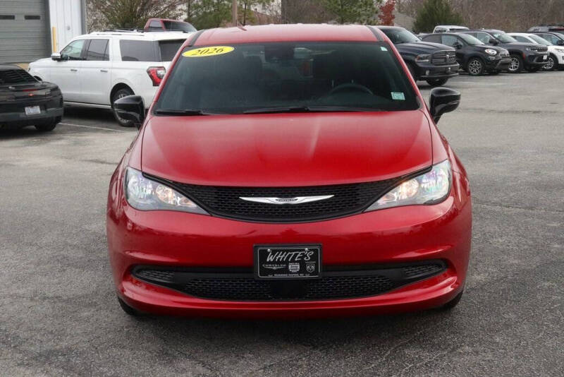 2026 Chrysler Voyager LX