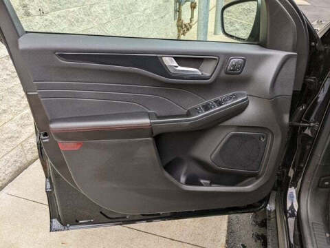 2024 Ford Escape ST-Line Select