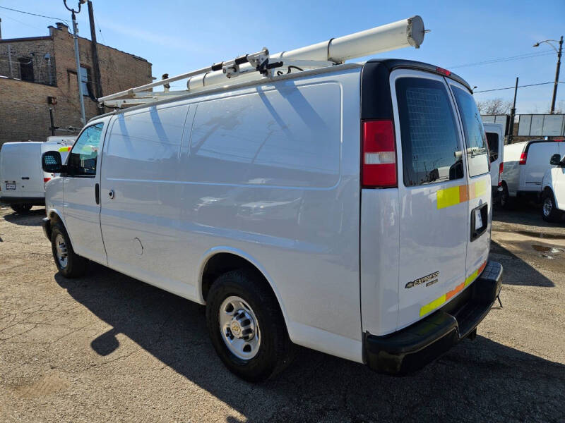 2013 Chevrolet Express 2500