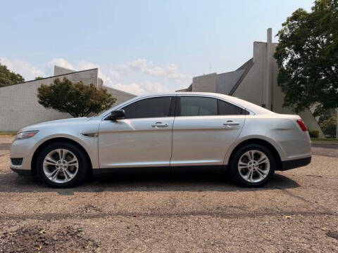2018 Ford Taurus SE