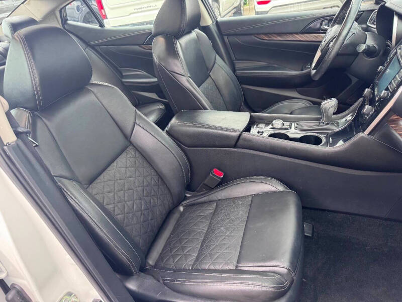 2017 Nissan Maxima Platinum
