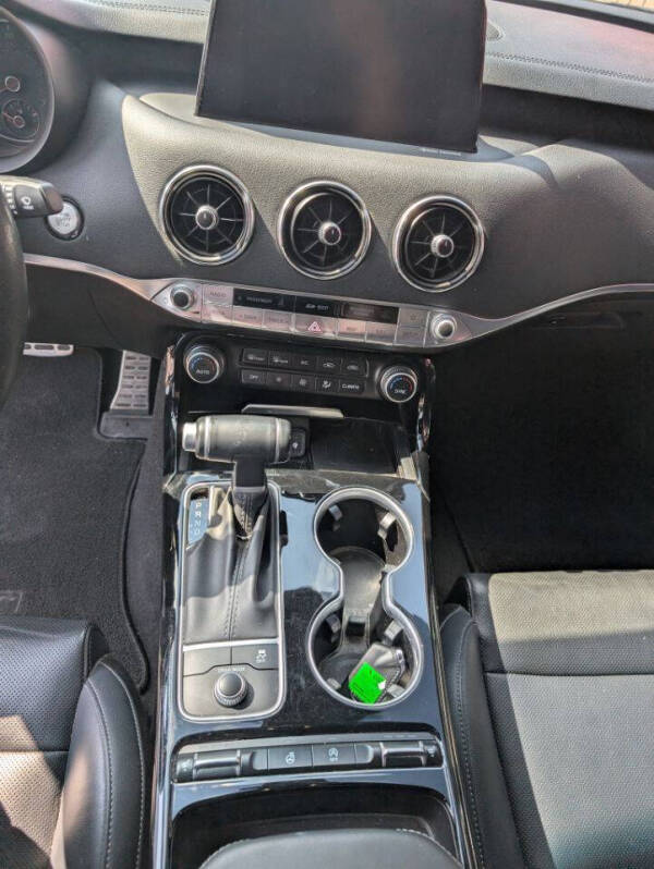 2021 Kia Stinger GT-Line