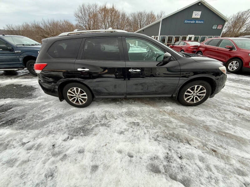 2016 Nissan Pathfinder SV