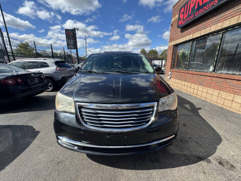 2011 Chrysler Town and Country Touring