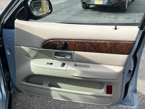 2010 Mercury Grand Marquis LS