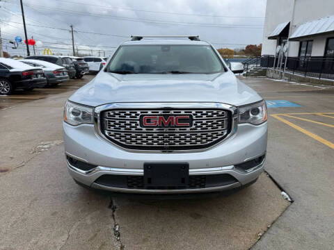 2017 GMC Acadia Denali