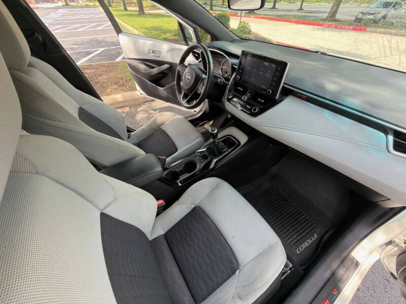 2020 Toyota Corolla Hatchback SE