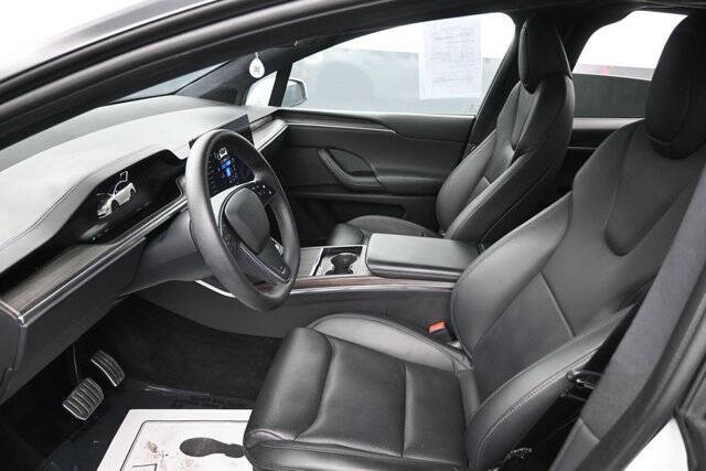 2023 Tesla Model X Standard Range