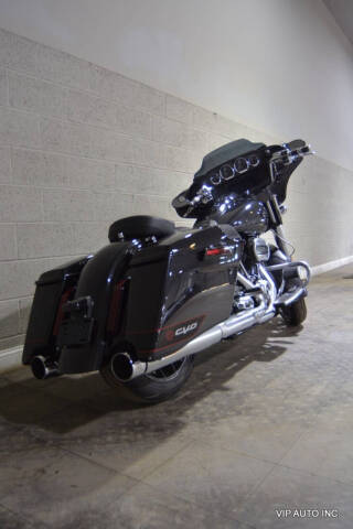 2020 Harley-Davidson FLHXSe