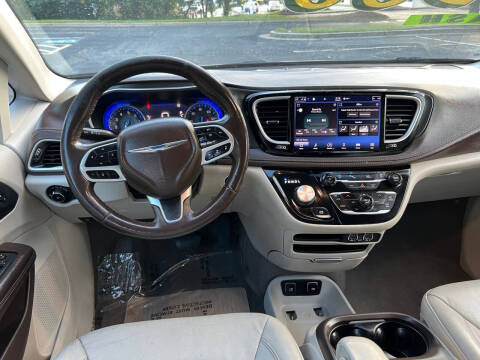 2021 Chrysler Pacifica Touring L