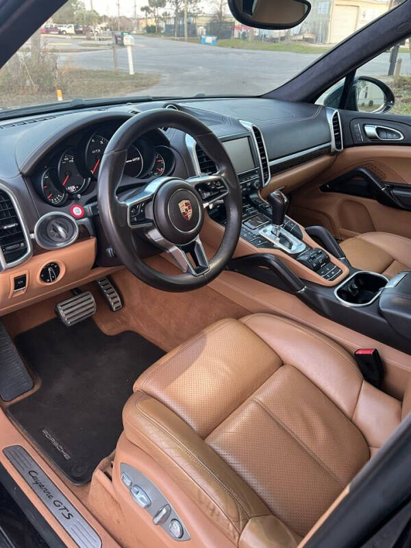2016 Porsche Cayenne GTS