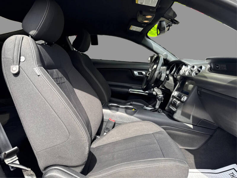 2020 Ford Mustang