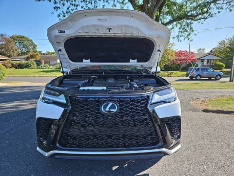 2022 Lexus LX 600 F SPORT Handling