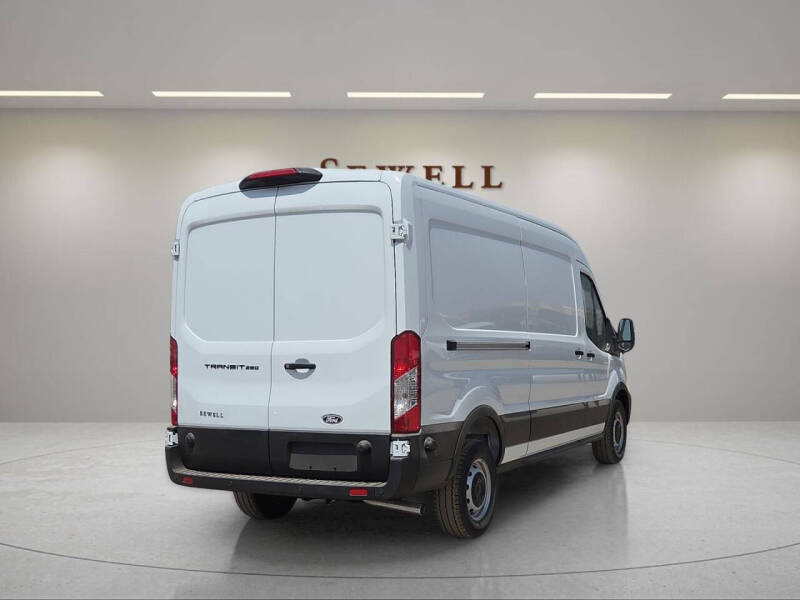2026 Ford Transit 250
