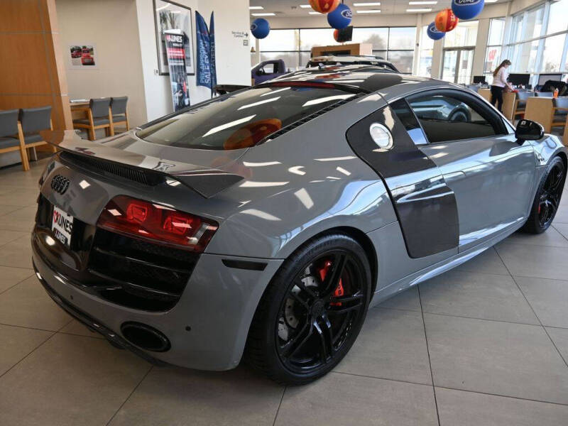 2010 Audi R8 5.2 quattro