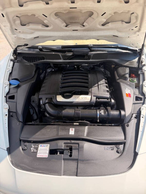2011 Porsche Cayenne Tiptronic