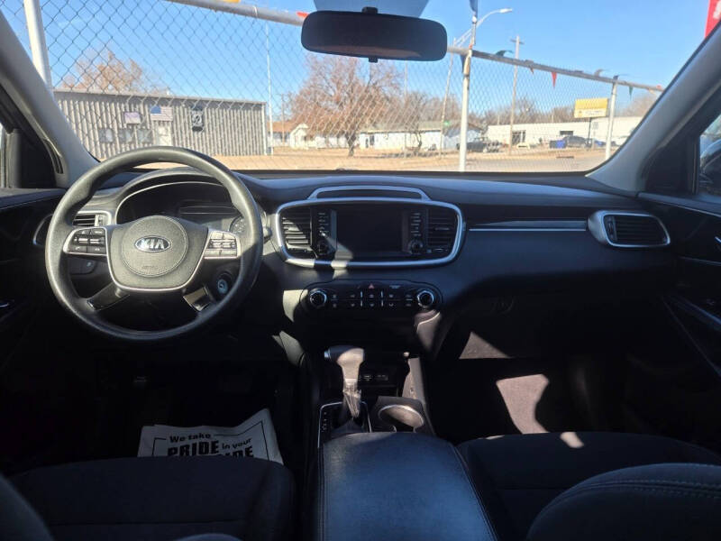 2020 Kia Sorento LX V6