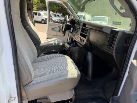 2017 Chevrolet Express LT 3500