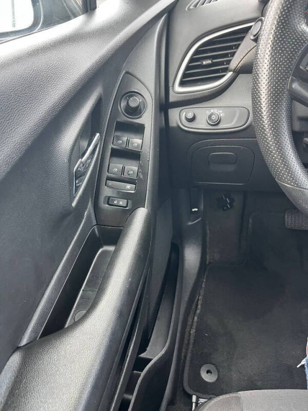 2021 Chevrolet Trax LS