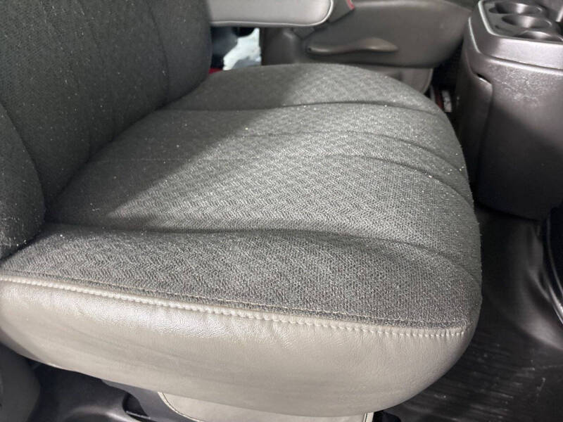 2024 GMC Savana 2500