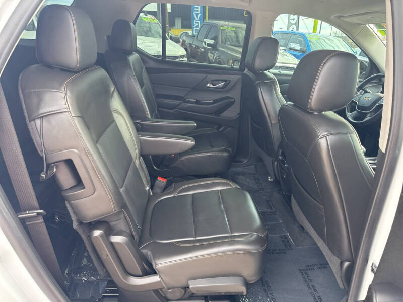 2021 Chevrolet Traverse LT Leather