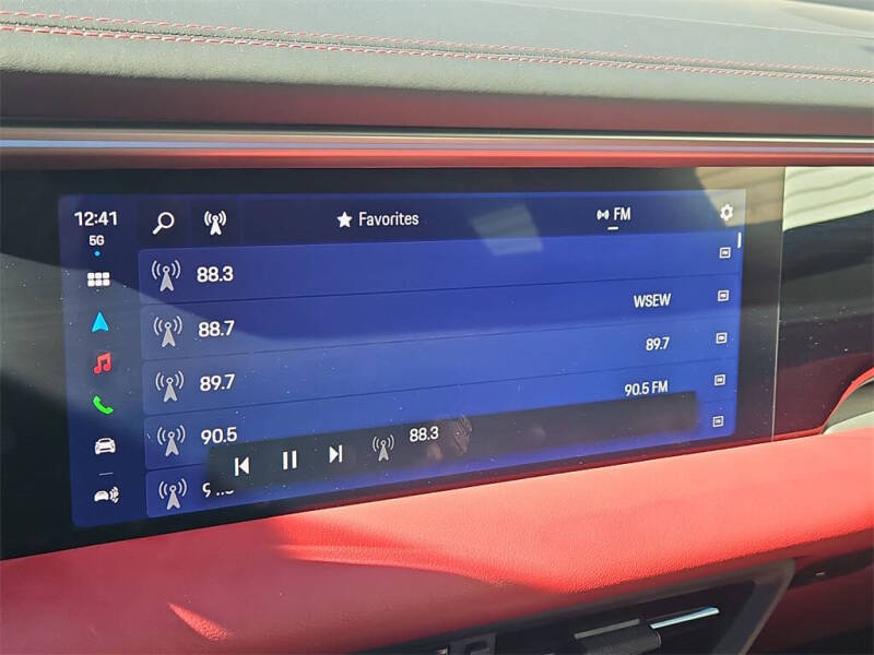 2025 Porsche Macan 4 Electric