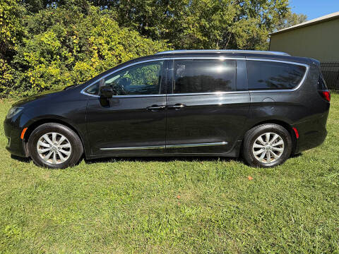 2018 Chrysler Pacifica Touring L Plus
