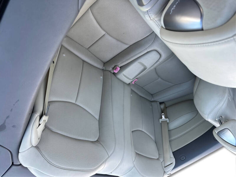 2012 Infiniti G37 Convertible