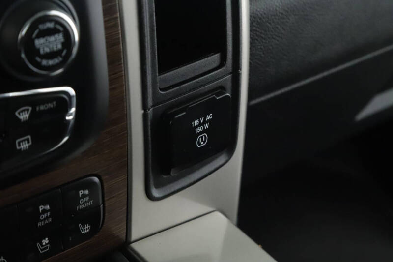 2017 RAM 1500 Laramie