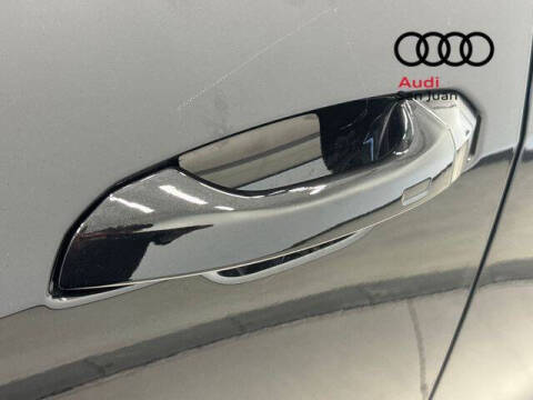 2025 Audi Q5 quattro Premium TFSI